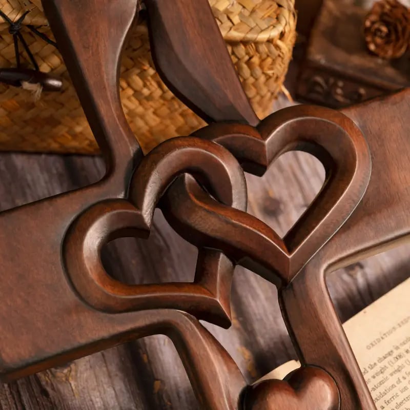 🔥LAST DAY 49% OFF ✝️Intertwined Heart Wooden Cross(6.3*9.8 in)