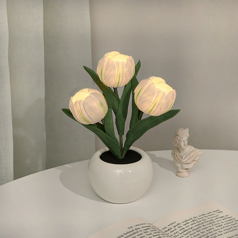 CasaVerde | LED Tulip Bloom Table Lamps