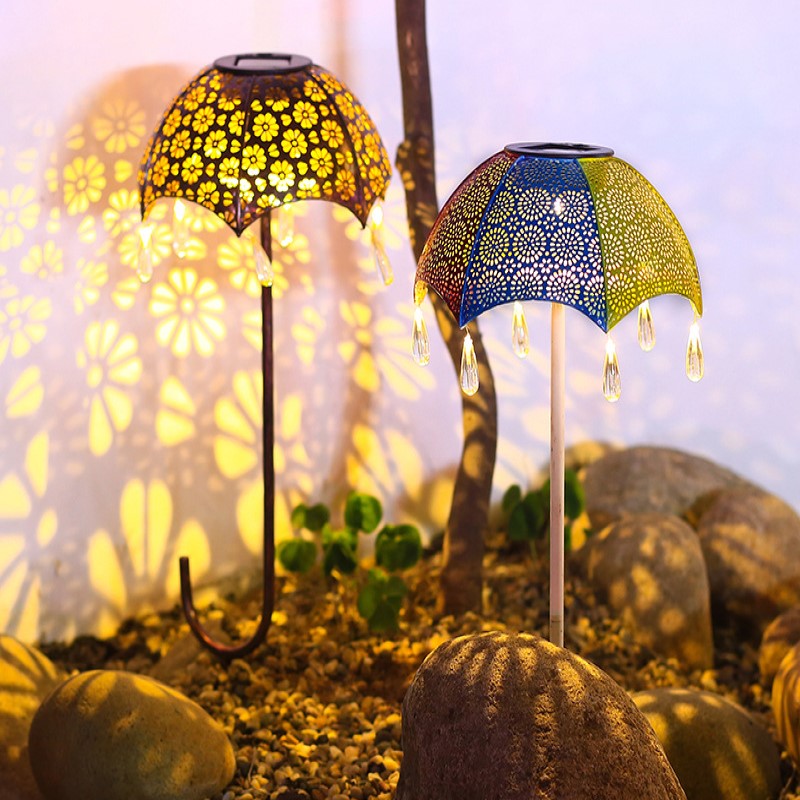 Solar garden spotlights, outdoor vintage metal umbrella lights, waterproof lights, decorative lights