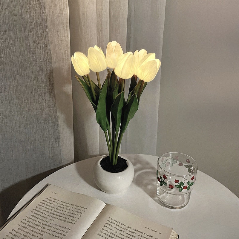 CasaVerde | LED Tulip Bloom Table Lamps