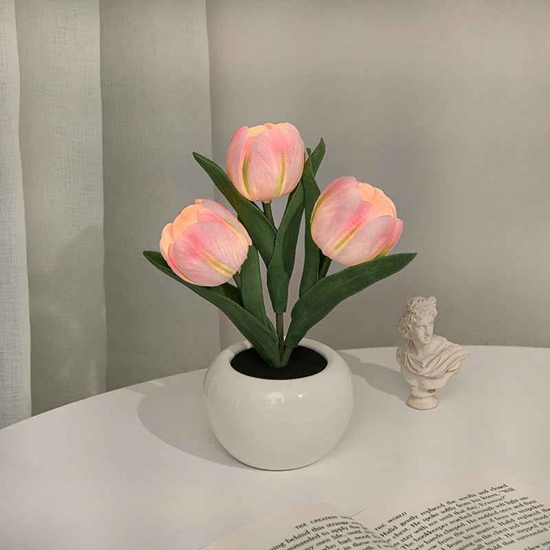 CasaVerde | LED Tulip Bloom Table Lamps